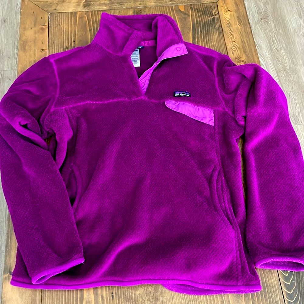 Patagonia women’s fleece 💜size, M!